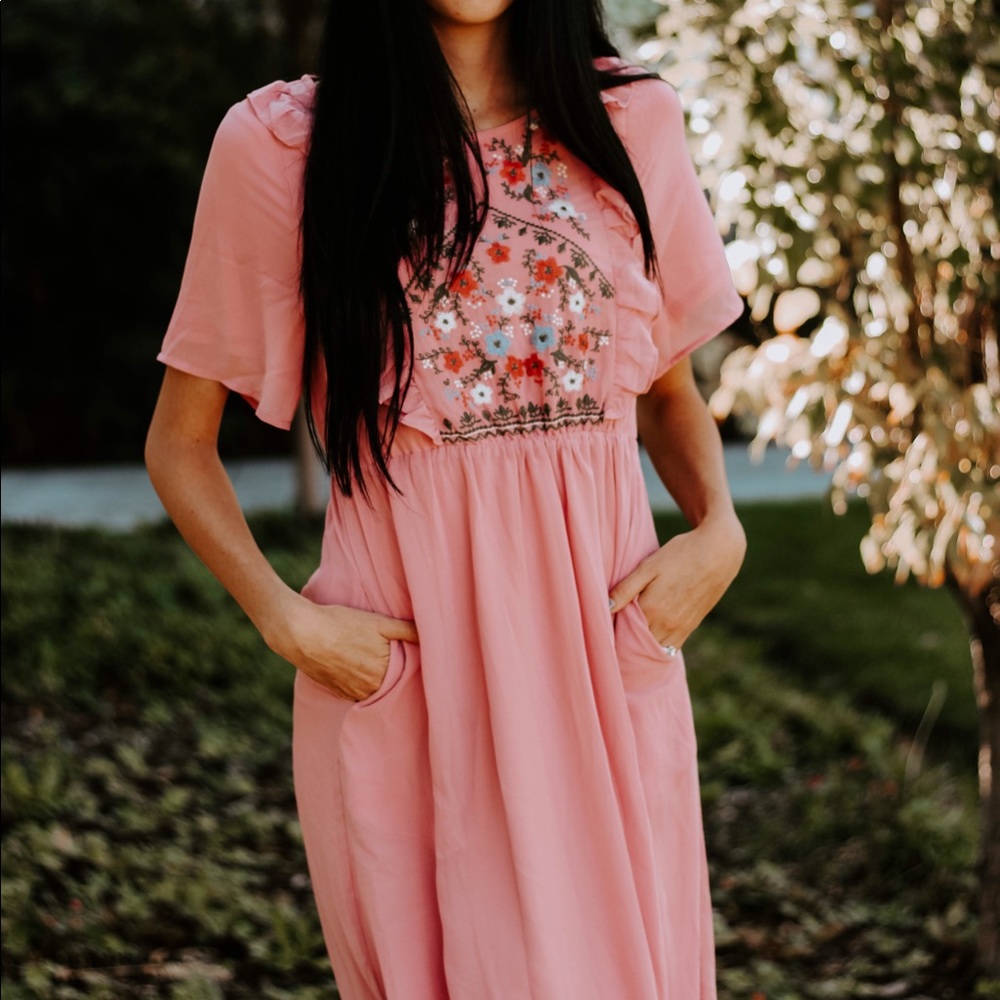 Embroidered Mauve Maxi Dress - Picture 1 of 4
